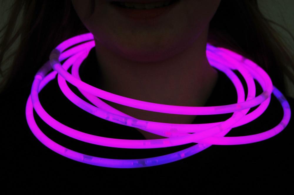 pink glow necklaces