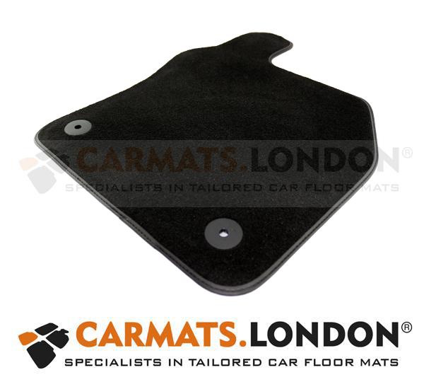 2 Clip 11 on SINGLE DRIVERS CAR MAT TAILORED FULLY AUDI Q3
