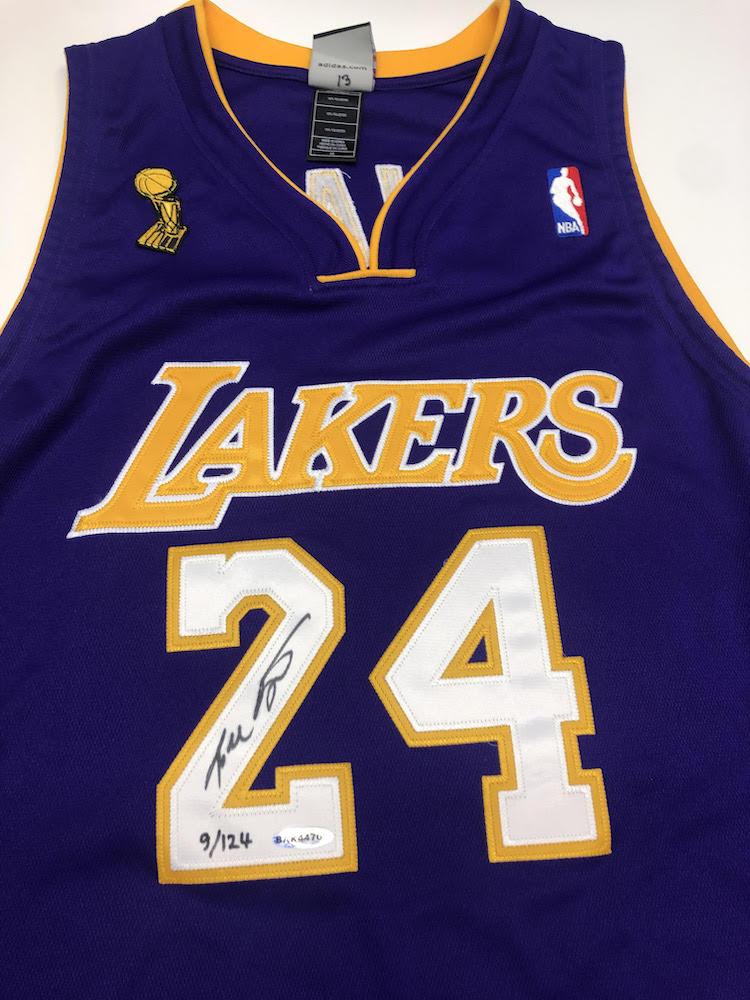 KOBE BRYANT Autographed 2009 NBA Finals Patch Authentic Jersey UDA LE 9